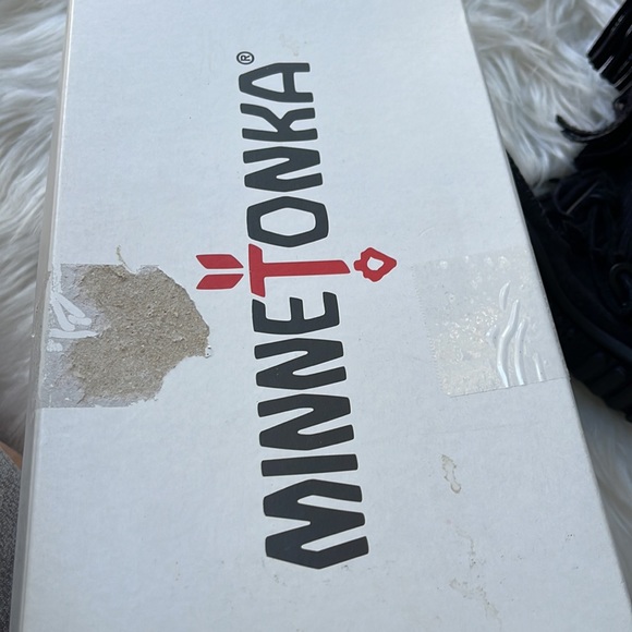 MINNETONKA 3 Layer Fringe Boot in Black - Picture 12 of 13